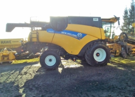 New Holland CR 8.80